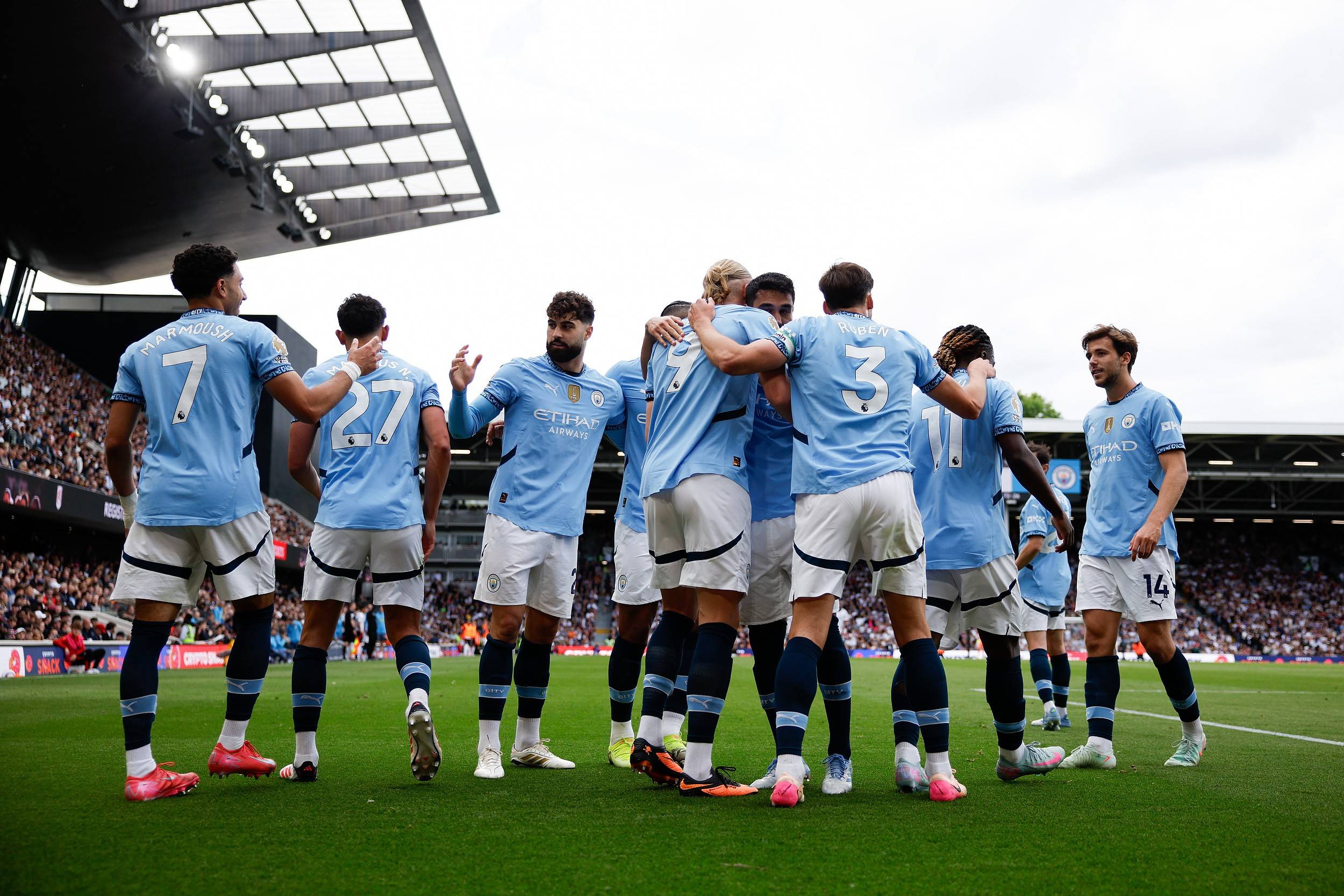 瓜迪奥拉指导球队备战对阵皇家马德里的比赛的简单介绍