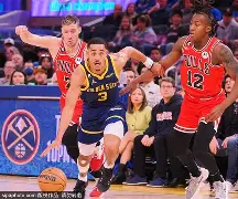 勇士主场遭遇一波三折，险胜对手(勇士主场遭遇一波三折,险胜对手是谁)